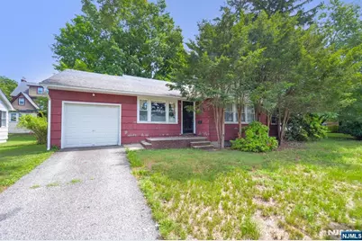 6 Central Avenue, Demarest, NJ 07627 - Photo 1