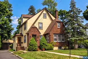 255 Pearsall Ave, Ridgewood, NJ 07450 - Photo 1