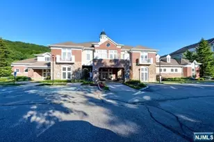 2107 Warrens Way 107, Wanaque, NJ 07465 - Photo 1