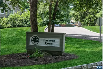 14 Parsons Court, Mahwah, NJ 07430 - Photo 1