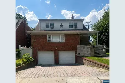 821 Kingsland Lane 2 #2, Fort Lee, NJ 07024 - Photo 1
