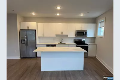 1685 Bergen Boulevard 514 #514, Fort Lee, NJ 07024 - Photo 1