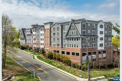 1685 Bergen Boulevard 610 #610, Fort Lee, NJ 07024 - Photo 1