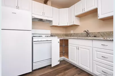  141 Cherry, Carlsbad, CA 92008 - Photo 13