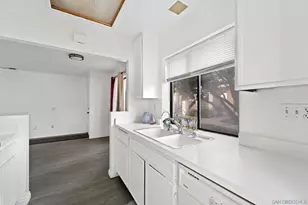 8479 Westmore Rd, San Diego, CA 92126 - Photo 11