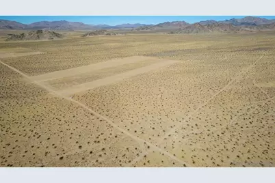  16150 Visalia Ave #6, Lucerne Valley, CA 92356 - Photo 3