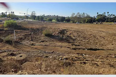  2167 N Santa Fe Ave. #5, Vista, CA 92084 - Photo 1