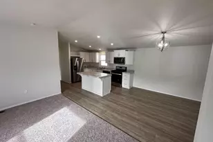 22899 Byron Rd, Crestline, CA 92325 - Photo 7