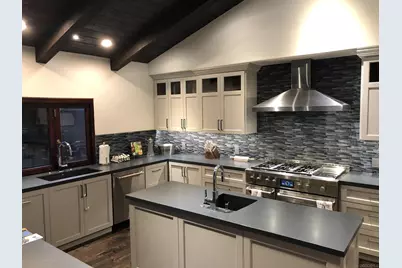  1153 Crest Dr, Encinitas, CA 92024 - Photo 3