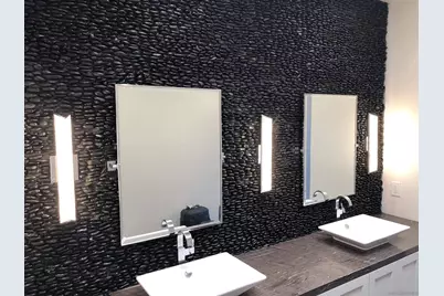  1153 Crest Dr, Encinitas, CA 92024 - Photo 17