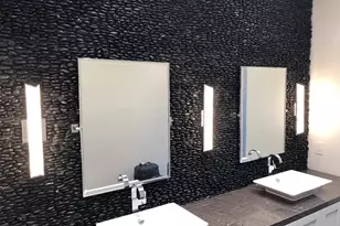 1153 Crest Dr, Encinitas, CA 92024 - Photo 17