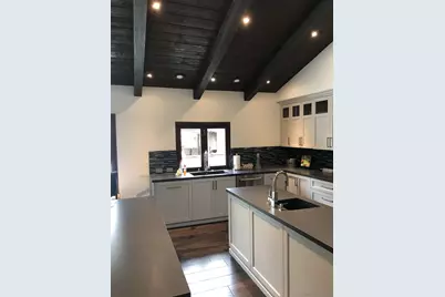  1153 Crest Dr, Encinitas, CA 92024 - Photo 5