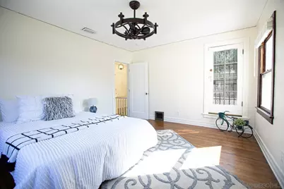  2009 S Victoria Ave, Los Angeles, CA 90016 - Photo 27