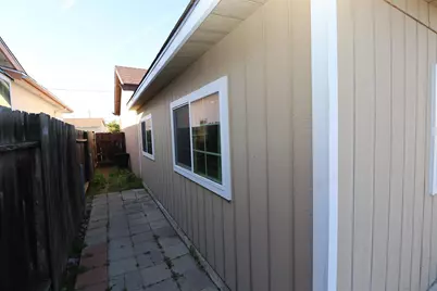  7273 Arillo St, San Diego, CA 92111 - Photo 27