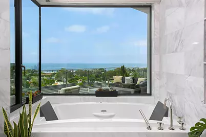  5416 Candlelight Dr, La Jolla, CA 92037 - Photo 21