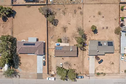  18071 Sycamore St, Hesperia, CA 92345 - Photo 1