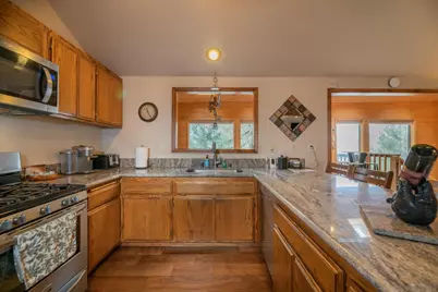  39470 Lake Dr, Big Bear Lake, CA 92315 - Photo 13