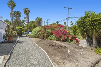  1037 Buena Vista Drive #37, Vista, CA 92081 - Photo 5