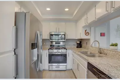  773 Brookstone Rd #304, Chula Vista, CA 91913 - Photo 13