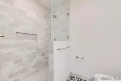  2633 Ocean St, Carlsbad, CA 92008 - Photo 9