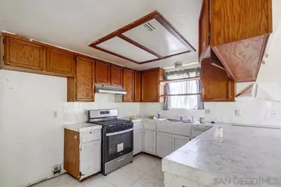  7065 Berry Park Ln, Lemon Grove, CA 91945 - Photo 17
