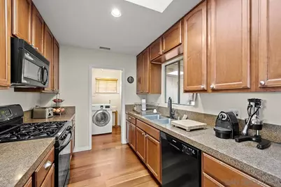  2711 Deerpark, San Diego, CA 92110 - Photo 5