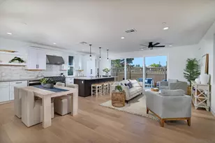 561 N Vulcan Ave, Encinitas, CA 92024 - Photo 1