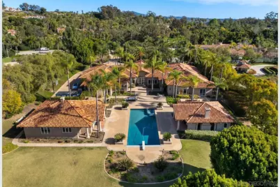  18050 Rancho La Cima Corte, Rancho Santa Fe, CA 92067 - Photo 5