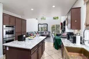 569 Inverlochy Dr, Fallbrook, CA 92028 - Photo 15