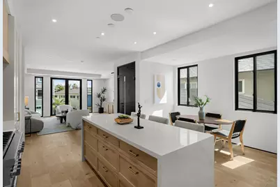  242 Playa Del Norte St, La Jolla, CA 92037 - Photo 7