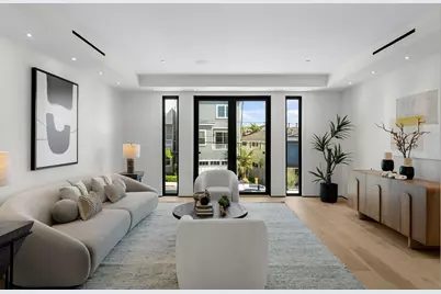  242 Playa Del Norte St, La Jolla, CA 92037 - Photo 9