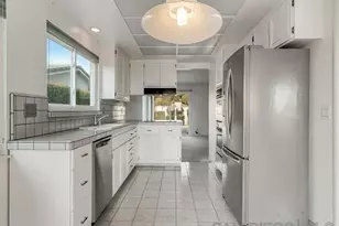 1619 Calle De Primra, La Jolla, CA 92037 - Photo 17