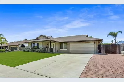  1561 Oak Hill Dr, Escondido, CA 92027 - Photo 1