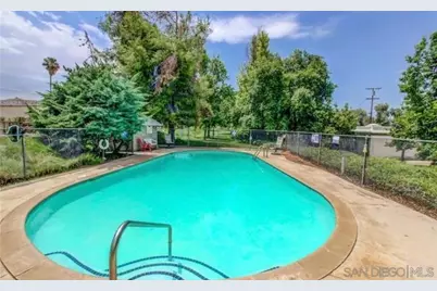  632 Gibbel Rd, Hemet, CA 92543 - Photo 9