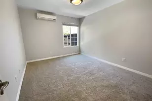 5252 Balboa Arms Dr, San Diego, CA 92117 - Photo 9