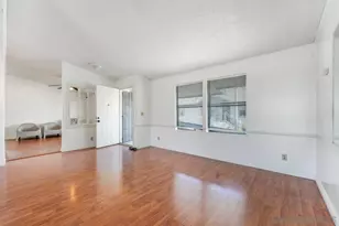 211 N Citrus Ave, Escondido, CA 92027 - Photo 7