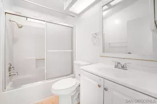 211 N Citrus Ave, Escondido, CA 92027 - Photo 23