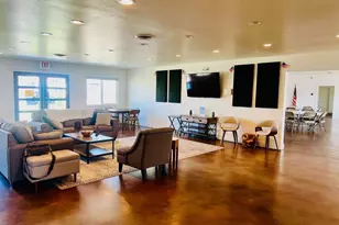 211 N Citrus Ave, Escondido, CA 92027 - Photo 33