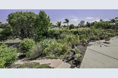  5241 Alamosa Park Dr, Oceanside, CA 92057 - Photo 25