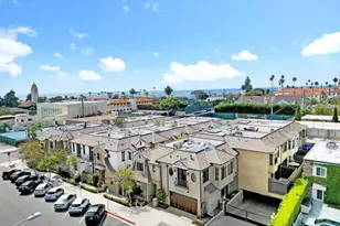 726 Silver St, La Jolla, CA 92037 - Photo 1