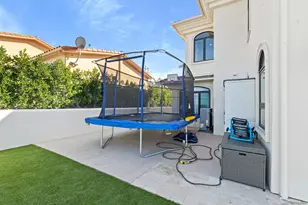 704 Muirlands Vista Way, La Jolla, CA 92037 - Photo 43