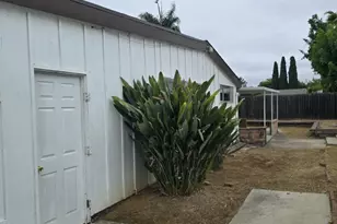 2806 Mission Village Dr, San Diego, CA 92123 - Photo 13