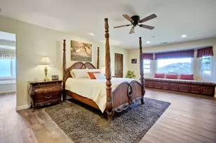 2064 Santa Margarita Dr, Fallbrook, CA 92028 - Photo 31