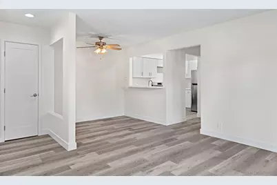  8027 Caminito De Pizza #B, San Diego, CA 92108 - Photo 3