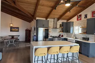 5209 Foothill Blvd, San Diego, CA 92109 - Photo 3