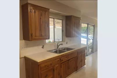  3958 Kenwood Dr, Spring Valley, CA 91977 - Photo 9