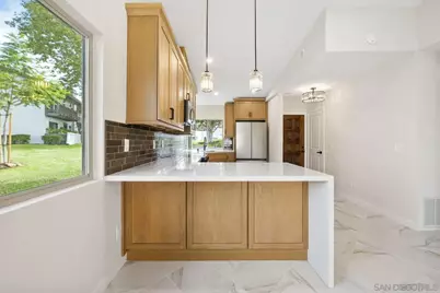  6915 Pear Tree Dr, Carlsbad, CA 92011 - Photo 9