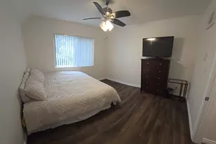 7597 Charmant Dr, San Diego, CA 92122 - Photo 15