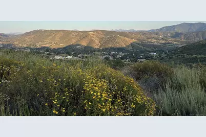  1010 1/2 Wilson Ave, El Cajon, CA 92020 - Photo 3