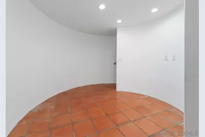  5716 Dolphin Pl, La Jolla, CA 92037 - Photo 35